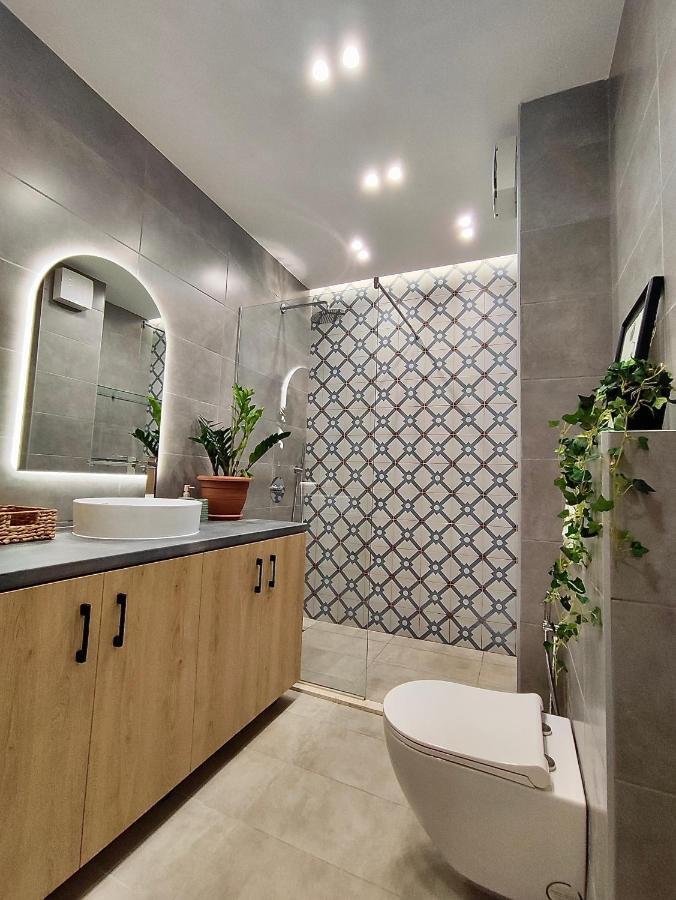 Modern Style 2Br-Apt - 10Min To Skanderbeg Square Appartement Tirana Buitenkant foto