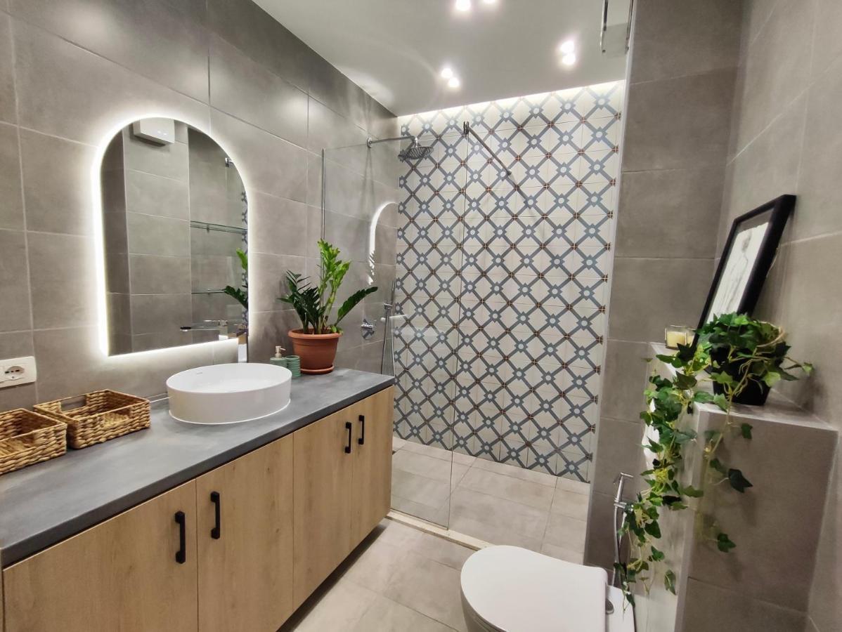 Modern Style 2Br-Apt - 10Min To Skanderbeg Square Appartement Tirana Buitenkant foto